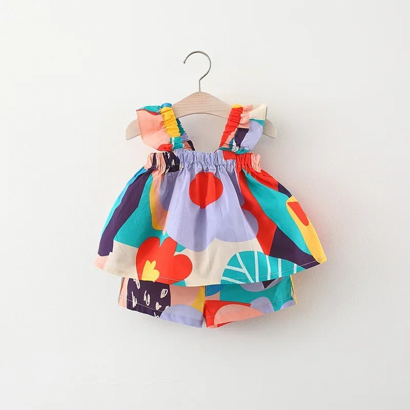 Sommer-Babykleidungsset für Mädchen, Oberteil mit Blumenmuster und Trägern + lässige Hose, farblich passendes 2-teiliges Outfit für Kleinkinder. – Detail 2