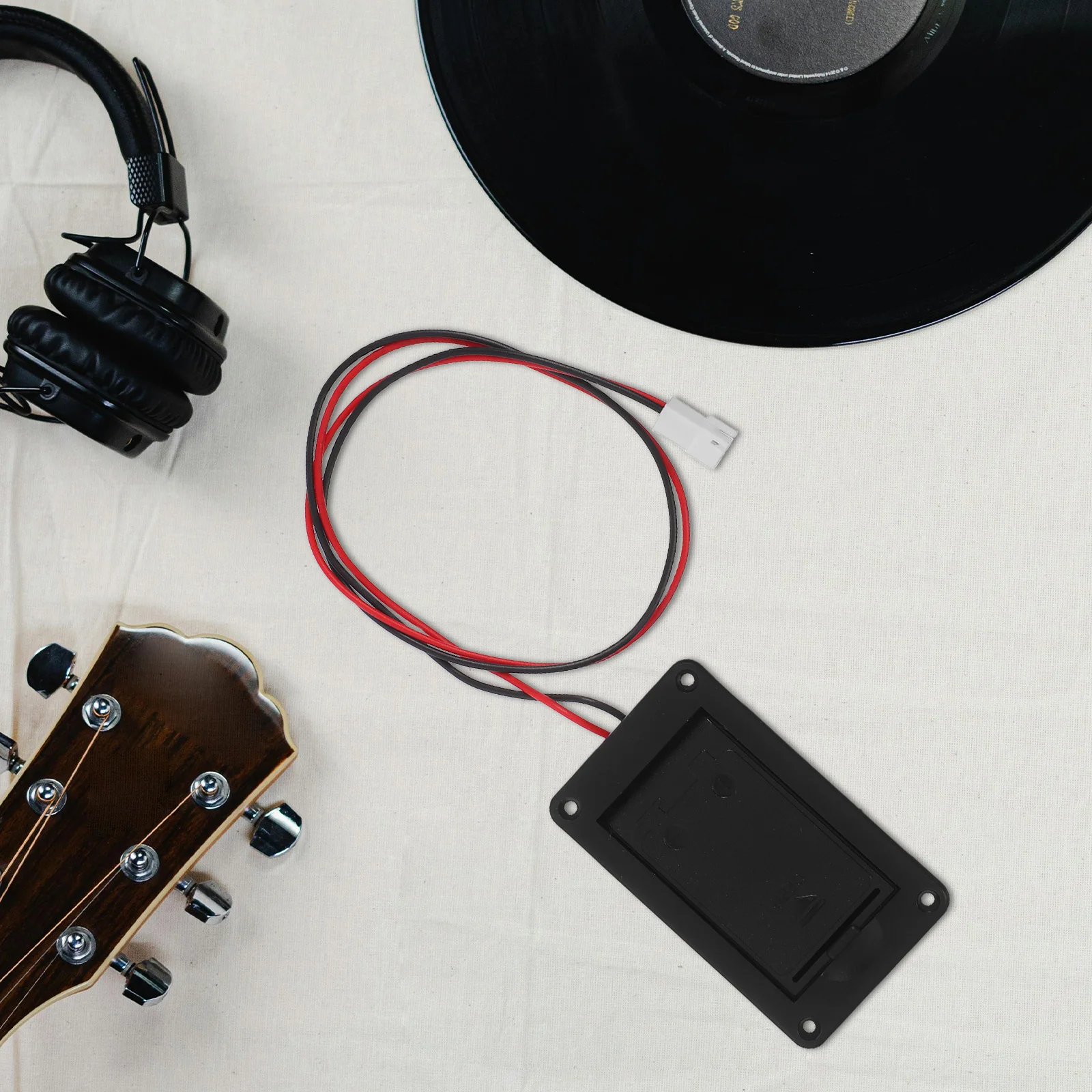 

2Pcs Holder Case for Guitar Acoustic Bass Pickup Plastic Box 2-Pin Connector Active Parts Box for Active Bass