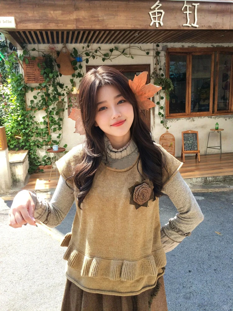 Early Spring Girl Atmosphere Set Cuffed Vest T-shirt Bud Half Skirt Women's Spring Whole High-grade Fashion Set Casual Wear