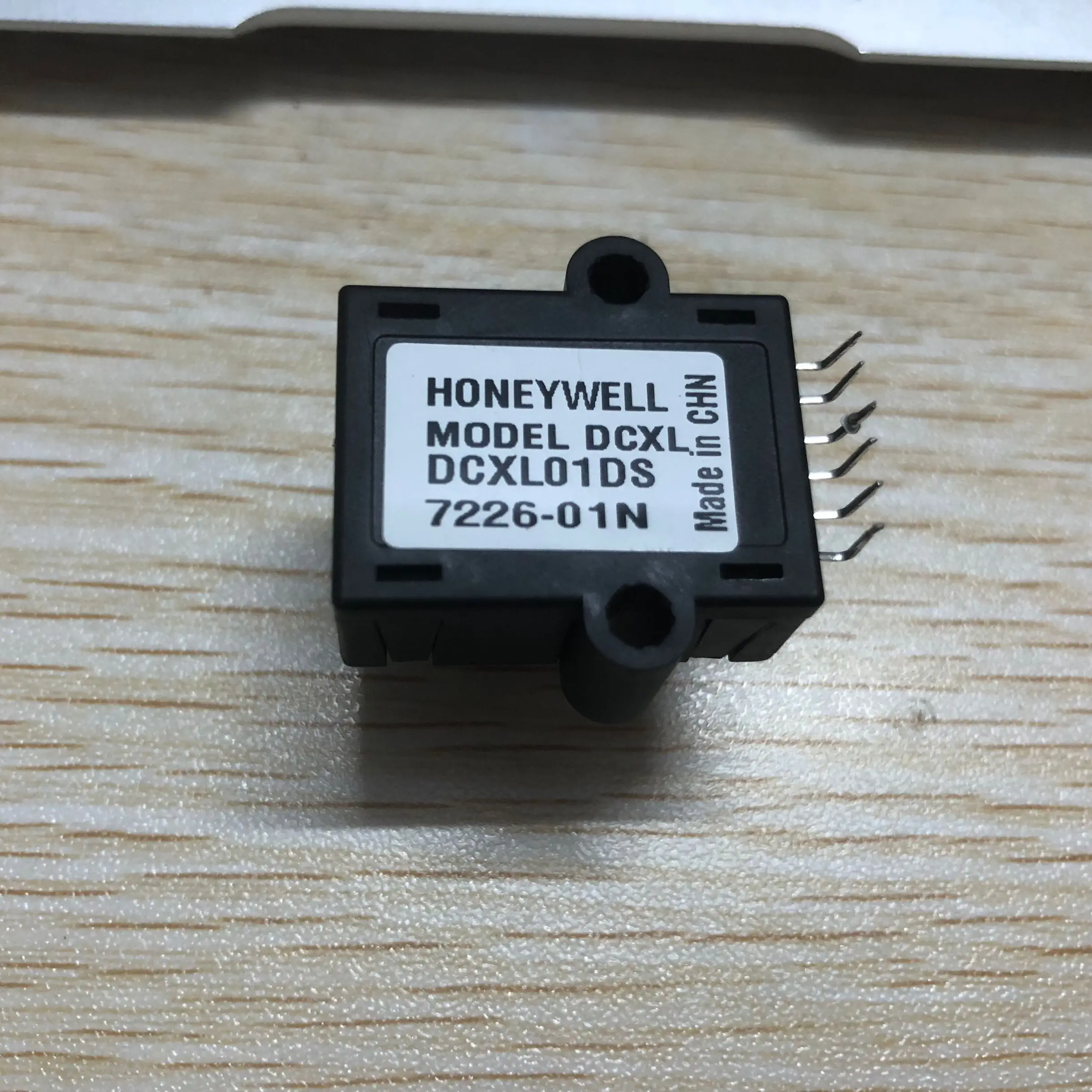 DCXL01DS SENSOR PRESSURE DIFF 1 H2O 6SIP PRESSURE SENSOR