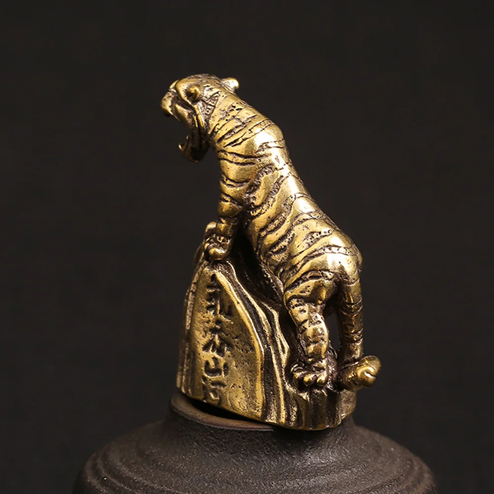 

Brass Tiger Statue Vivid Detail Desktop Ornament Prosperity Tiger Year Desktop Figure Chinese Zodiac Decoration