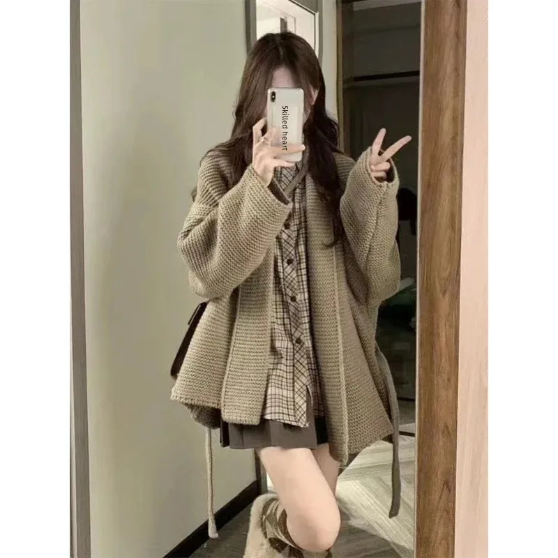 Autumn Knitwear Women's Elegant Matching Set 2024 New Style Korean Version Jacket Shirt Plenty Pleated Skirt Three-piece Set