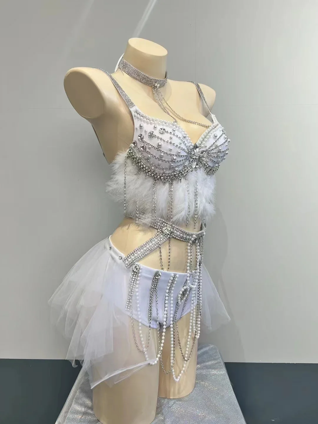 Nowy Biały Kostium Bikini z Piór, Koralików i Gazy na Festiwal Muzyki Elektronicznej, Rave, DJ, Tancerka, Seksowny Kostium do Tańca na Rurze, Strój Sceniczny