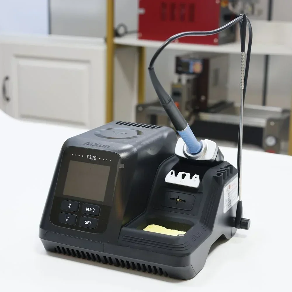 

AIXUN T320 200W 2S Rapid Heating Soldering Station with T245 T210 Soldering Iron Handle Tips for Phone PCB Welding Repair