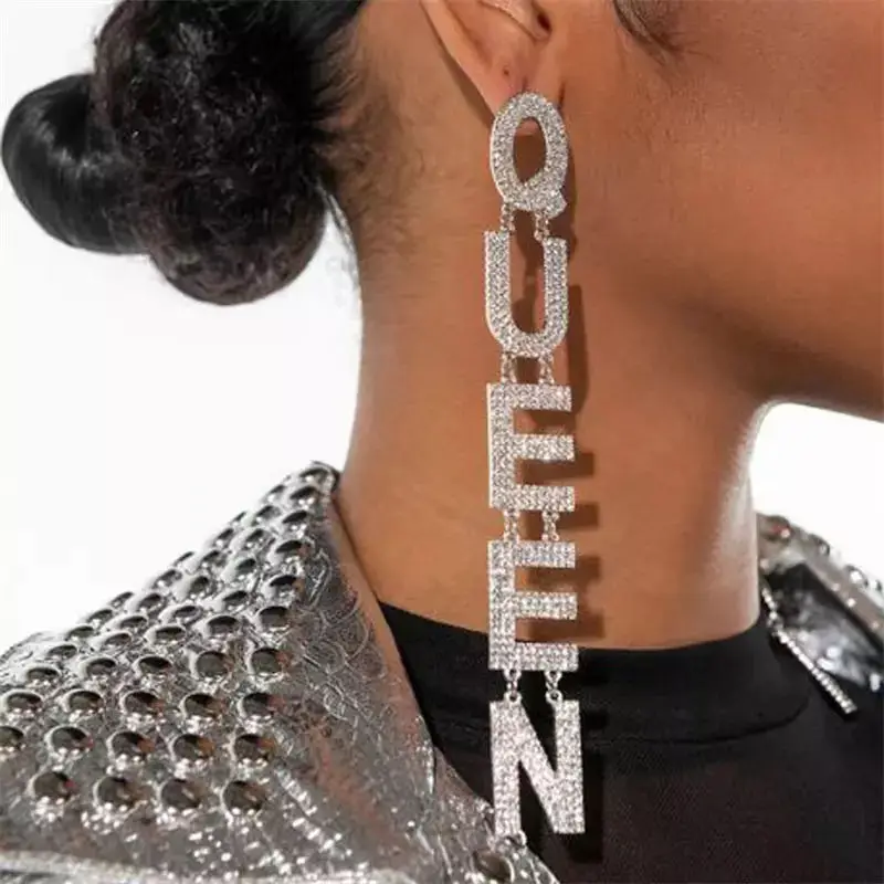 2022 Exaggerated Queen Rhinestone Women's Earrings Fashion Long Letter Pendant Crystal Earrings Fashion Shiny Party Dress Jewelr