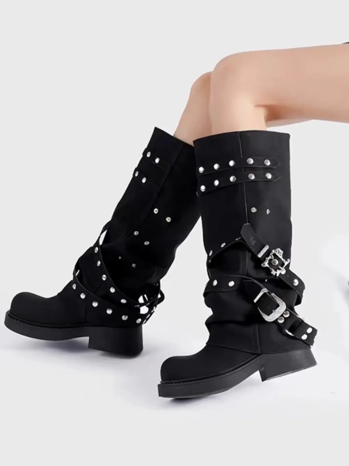 

Black Punk Style Rivet Trouser Boots Retro Round Toe Niche Design Long Botines One-Step Slip-On Suede Knight Botas Femininas