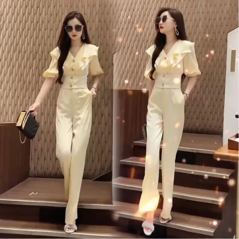 Temperament Fashion Set Women's Spring/Summer New Ruffled V-Neck Slim Top Fashionable Wide Leg Pants Two Piece Set