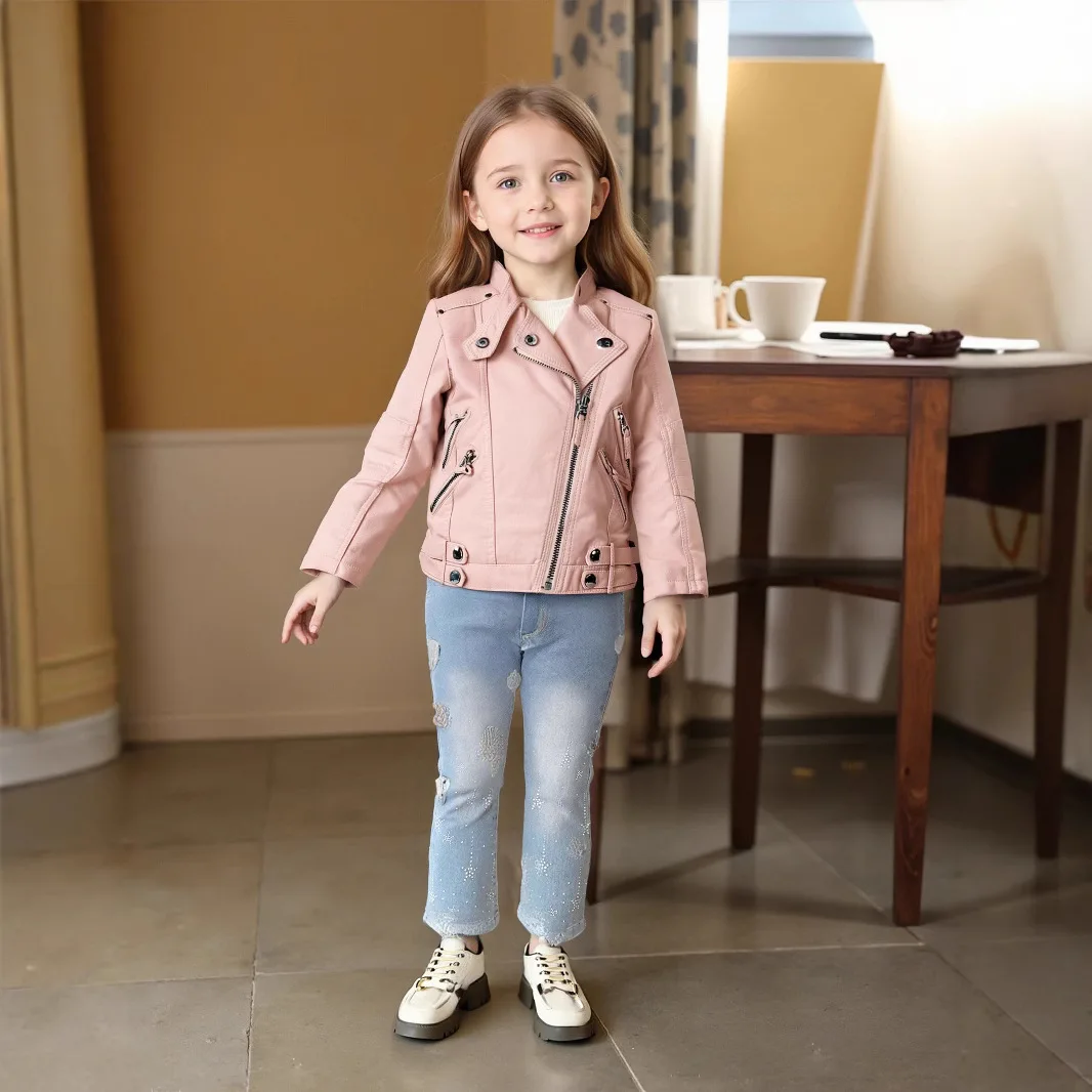 2-12Y الفتيات عيد الميلاد الوردي الأحمر دراجة نارية بولي Leather سترة جلدية الأطفال مقاوم للماء يندبروف معطف في سن المراهقة الاطفال الشارع التصوير ارتداء
