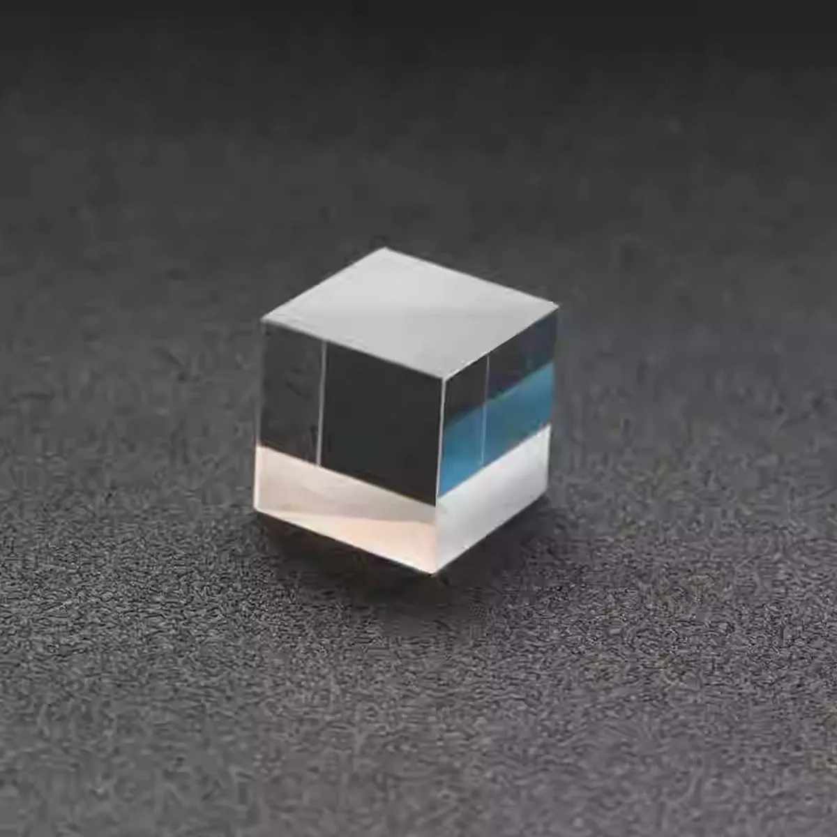 Glued Beam-splitting Prism Teaching Instrument Semi-transparent Semi-reflective 5:5 Beam-splitting Prism