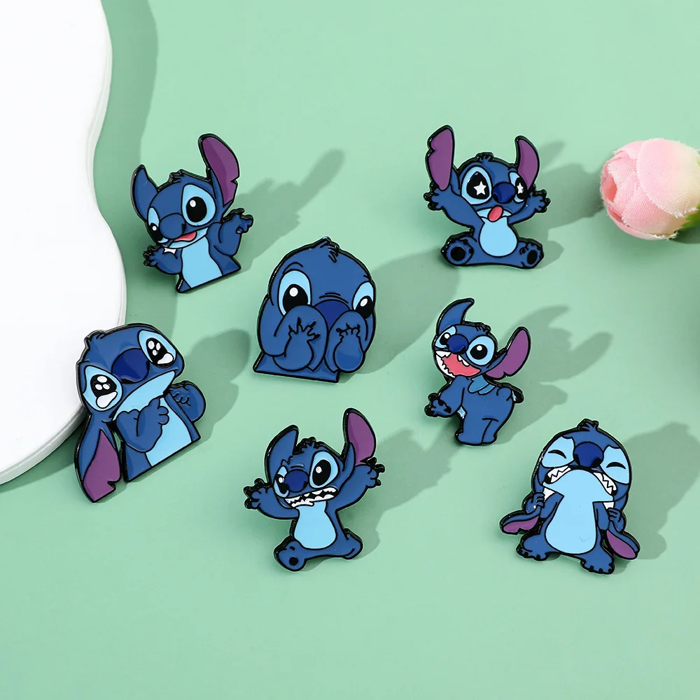 Disney Cartoon Stitch Broche para Crianças, Figuras de Ação Anime, Esmalte Mickey Minnie Mouse Jóias, Alfinetes, Presentes de Aniversário