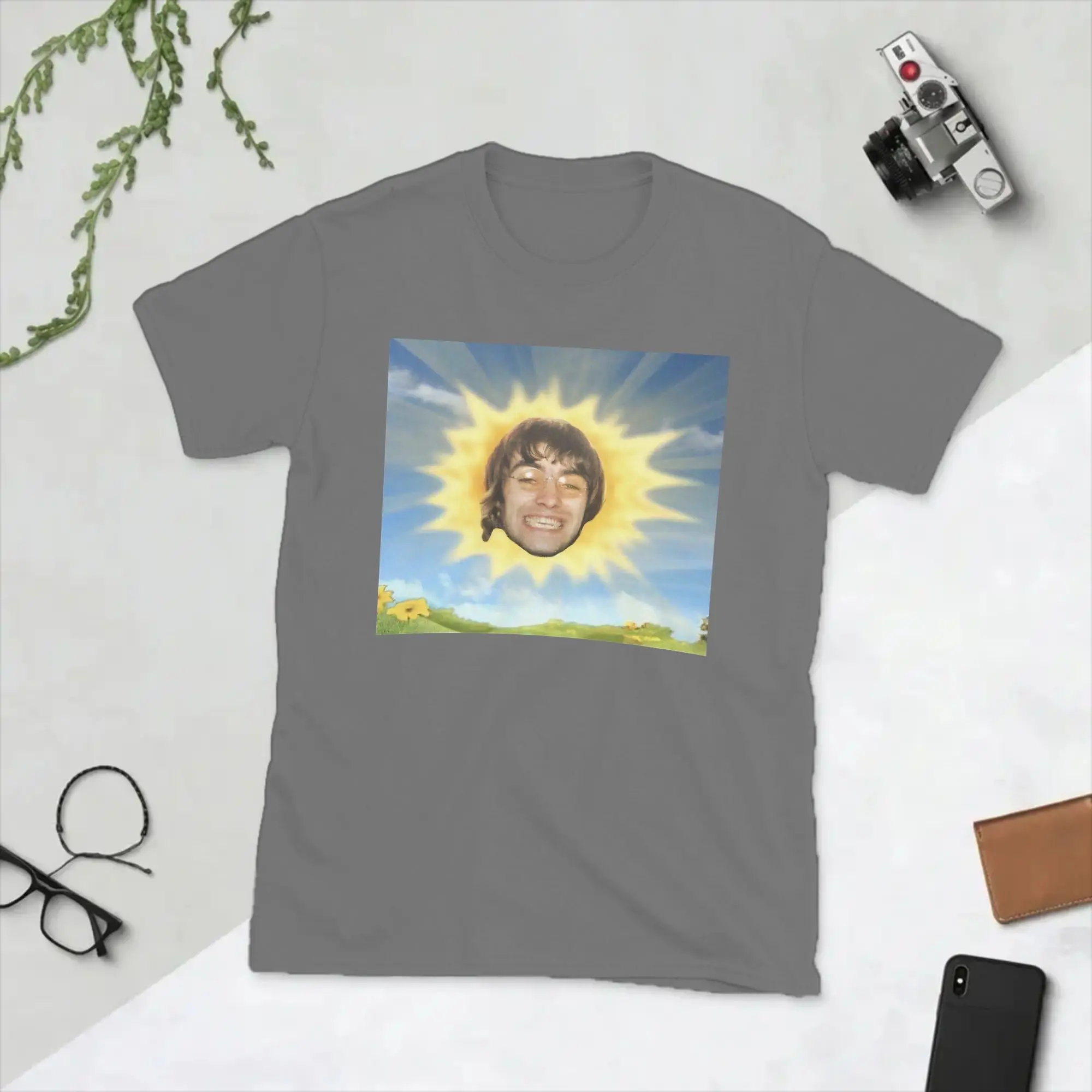 Men T-Shirt Liam Gallagher Shiiiiine Morning O-Oasis 100% Cotton Tee Shirt Short Sleeve  T Shirts Round Collar Clothes Summer