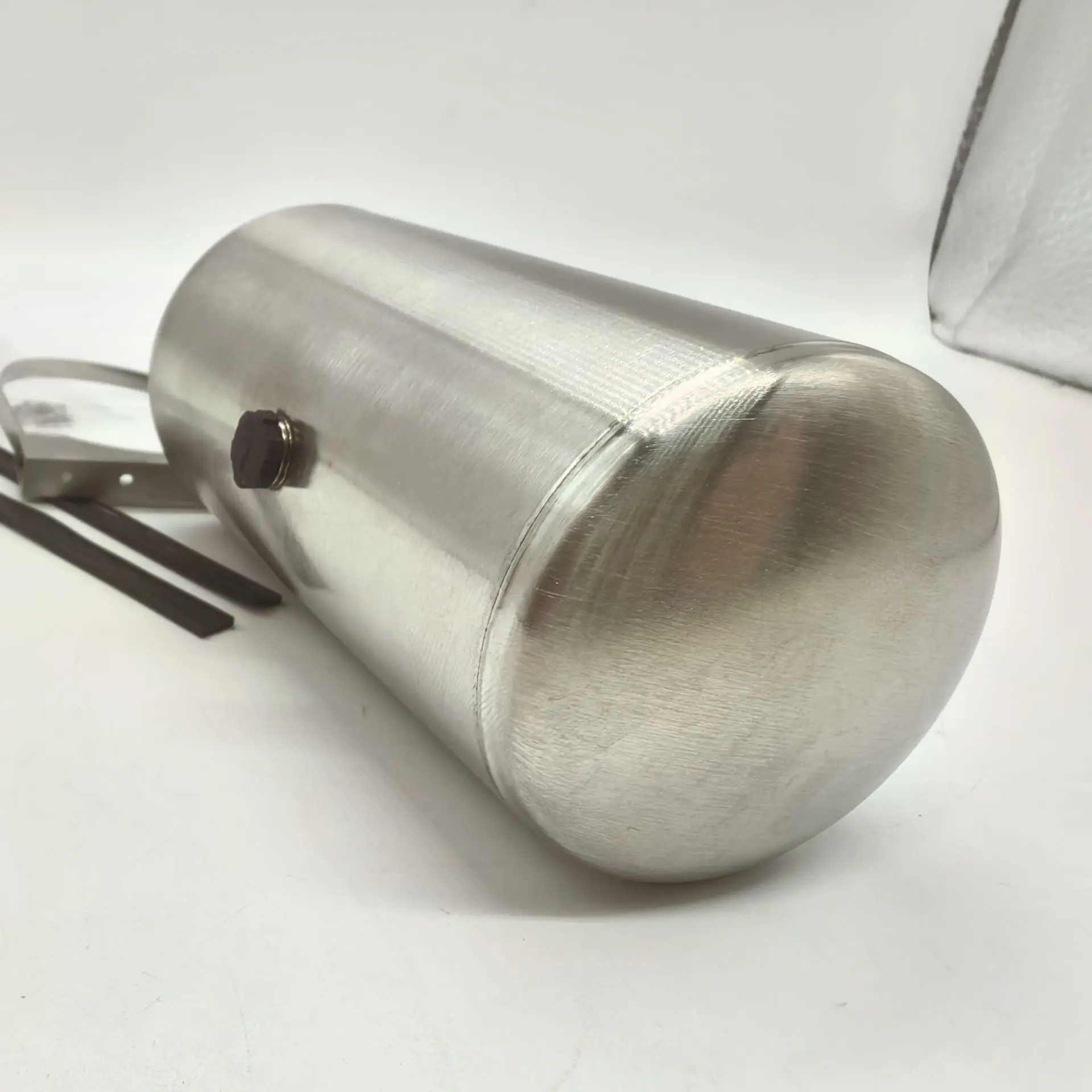 نموذج Scaleclub لـ Tamiya 1/14 خزان الوقود المستدير من الفولاذ المقاوم للصدأ King GL خزان الوقود العالمي خزان الوقود على الطراز الأمريكي #4