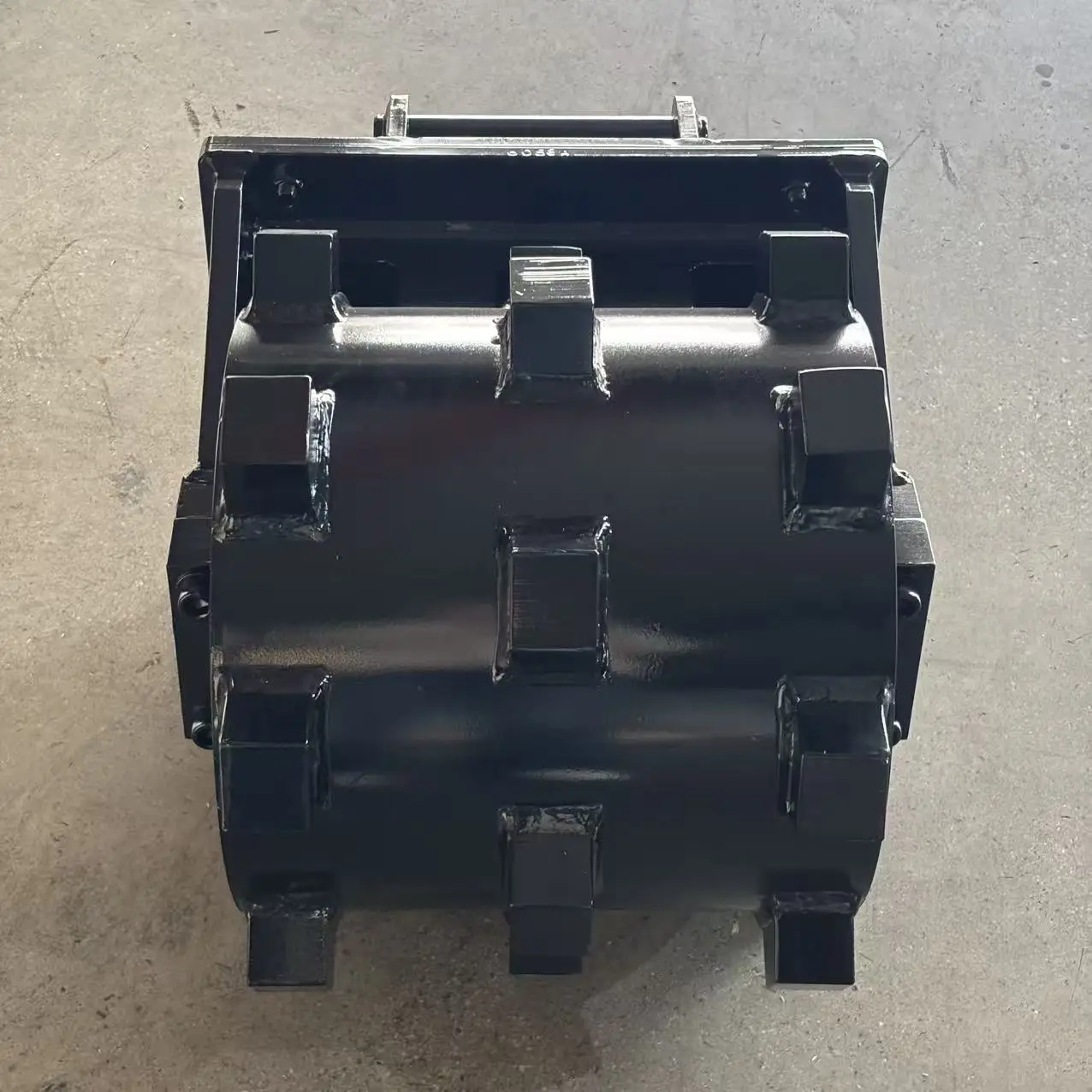 Excavator Attachment Compactor Wheel Compaction Rollers with Engine Core Components Q355B Material for 5-9 Ton Excavators