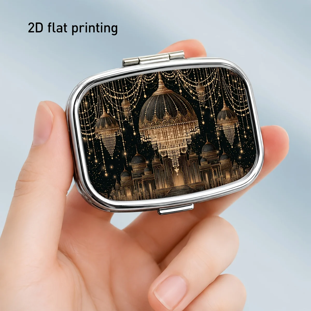 Gorgeous Black and Gold Vintage Palace-Style Crystal Chandelier Patterned Square Small Pill Box, Two-Compartment Portable Storage Box, Small Item Jewelry Medicine Vitamin Carry-On Storage Box, Reasonable Dual-Slot Design, Ultra-Lightweight, Suitable for Outdoor Adventures and Home Use, High-Value Creative Gift, Versatile Little Accessory, Companion for Long and Short Trips, Moisture-Proof and Durable, Pocket-Sized and Charming.