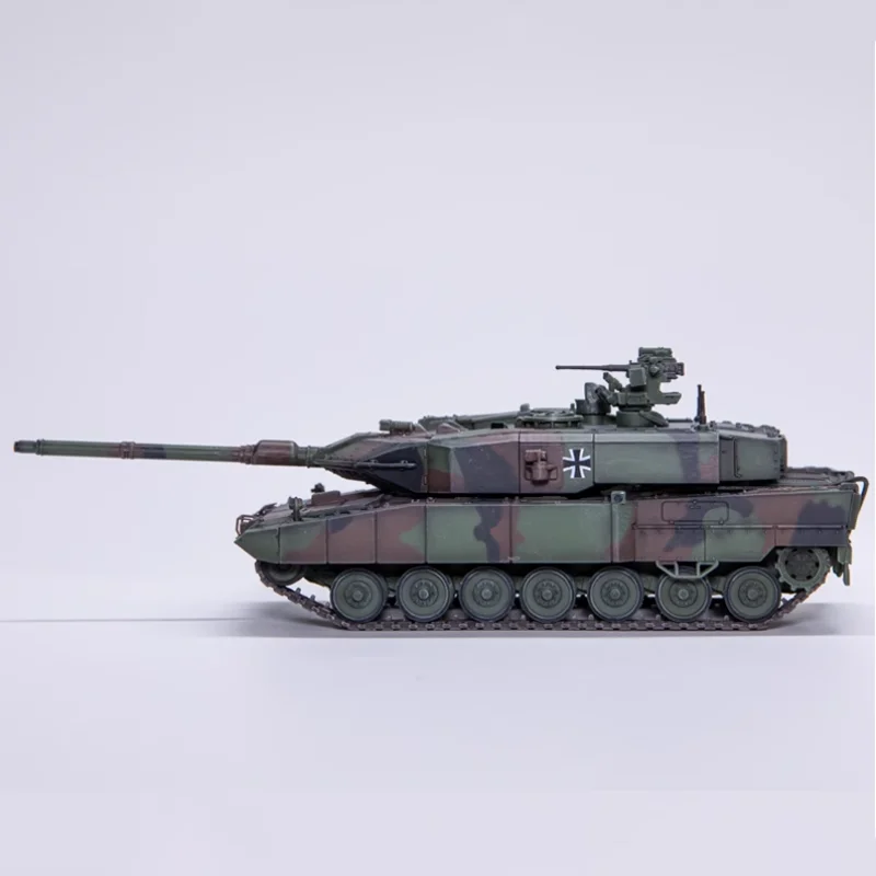 1:72 New Leopard 2A7PRO Main Station Tank Tri-color Camouflage Finished Model Simulation Model Collectible Toy Gift Souvenir