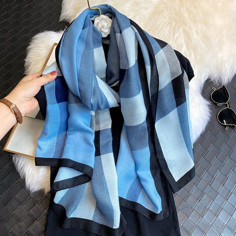 Women\'s Spring and Autumn Silk Scarf, Western Style Fashion, Winter Silk Scarf, Extra Large Shawl, Dual Use, Versatile, Thin War