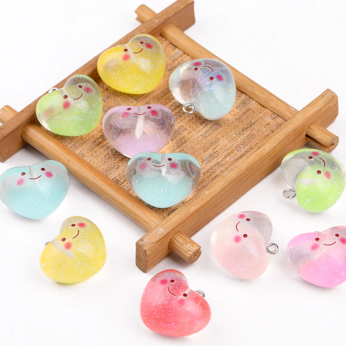 15/30pcs Random Color Glitter Smiley Heart Acrylic Charms 18*23mm Beads For DIY Bracelet Necklace Hair Accessories Craft Making view 2