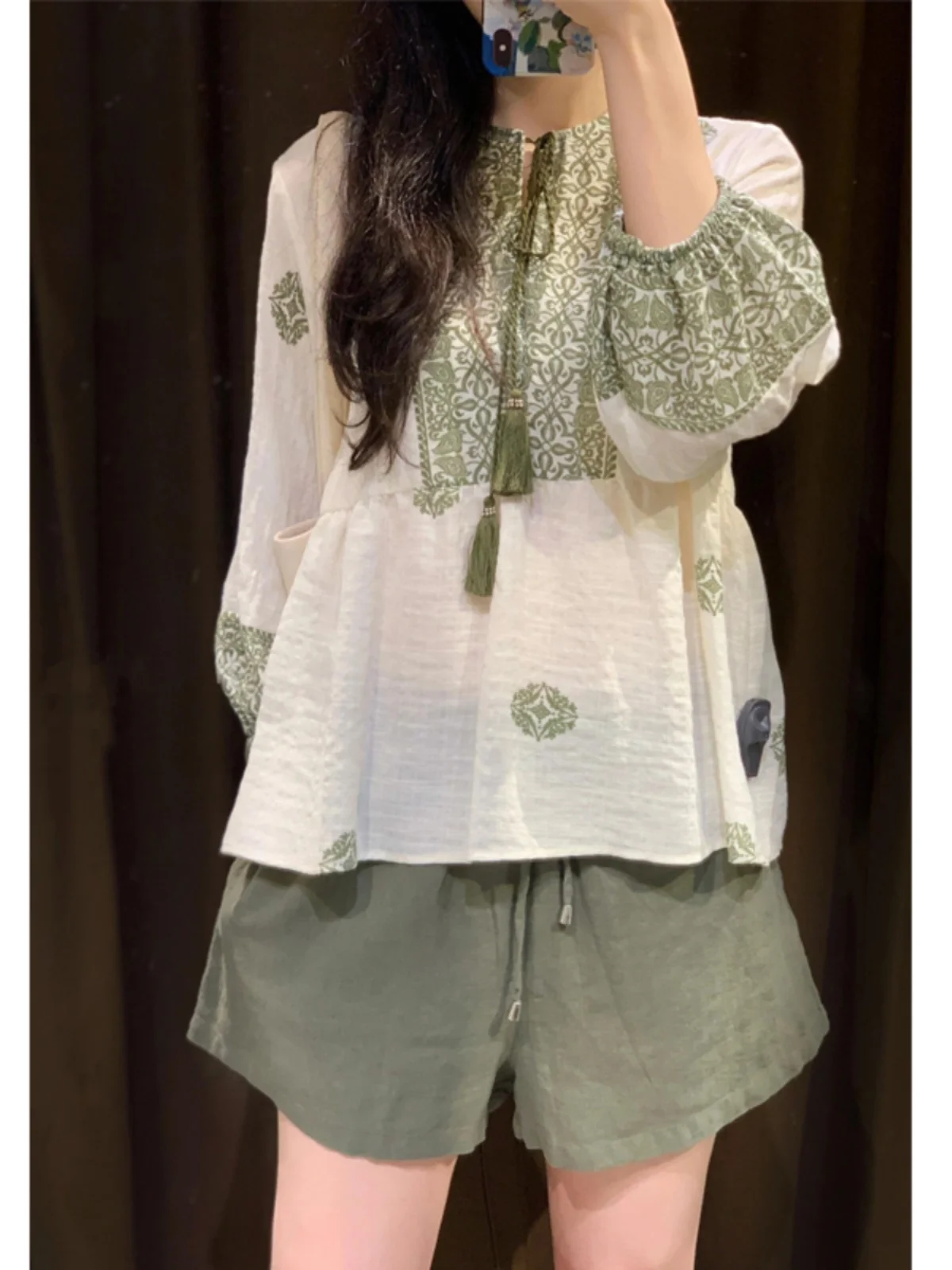 

Зеленая женская рубашка из хлопка и льна с богемным принтом, длинными рукавами, свободного кроя, с круглым вырезом, укороченная, с узлом, летняя