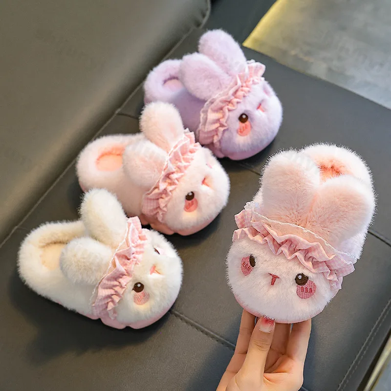 

2025 Winter Children Cute Rabbit Indoor Warm Fluffy Slippers Girls' Fashion Versatile Plush Comfortable Non Slip Cotton Draggers