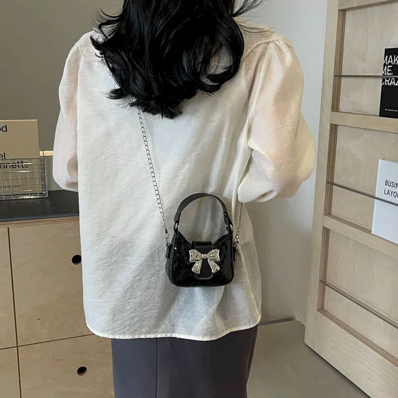 

Однотонные сумки через плечо для женщин, универсальные мини-сумки в корейском стиле, эстетические женские модные квадратные сумки с цепочкой из искусственной кожи