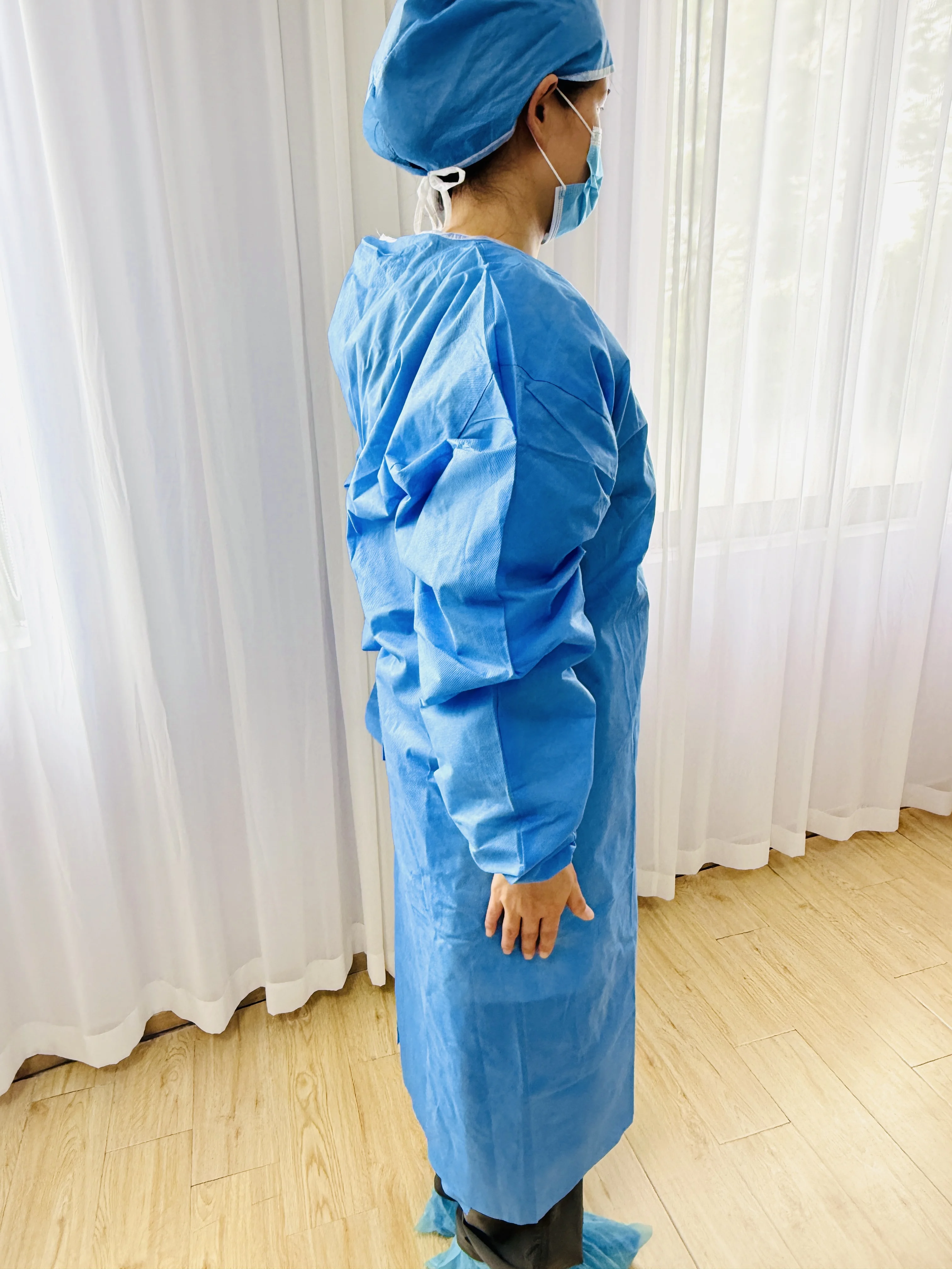 5 pcs SMS Nonwoven Reinforced Single Use Protective Garment Disposable Isolation Clothing For Laboratory Workshop Working