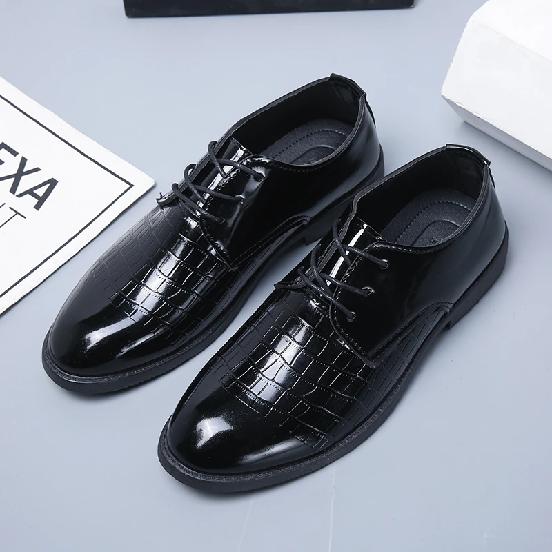 Men's Wide Width Polished Leather Oxfords Autumn Business Casual Formal Shoes Shiny Comfort Cushioned Non-Slip Sole Work Wedding