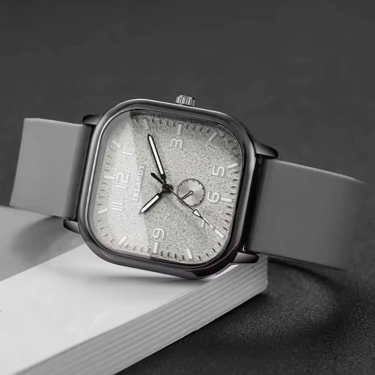 Conjunto de relojes cuadrados a la moda para Mujer, Reloj de pulsera de cuarzo con banda de silicona, Reloj de regalo para niñas (sin caja), 4 Uds.