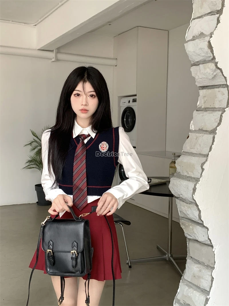 2024 neue verbesserte tägliche Mode Stil koreanische Frauen College-Stil Anzug jk Uniform Krawatte Hemd Strick Weste Rock 3-teiliges Set w235