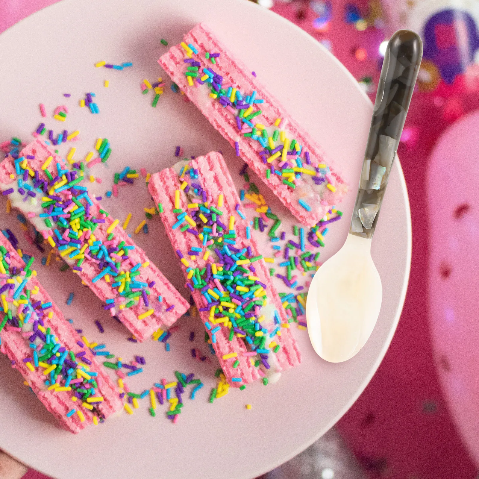 

16Cm Floral Handle Shell Spoon Natural Pearl Dessert Serving Tool for Appetizers Snacks Ice Cream Caviar Tea Sugar Condiment