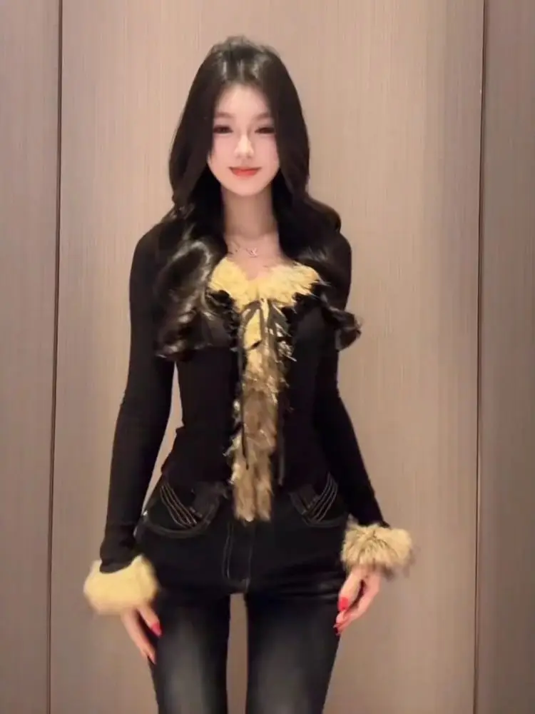 

Onalippa French Spicy Girl Fur V-neck Spliced Long Sleeved T-shirt Women Autumn Winter 2026 New Slim Fit Waist Slimming Top