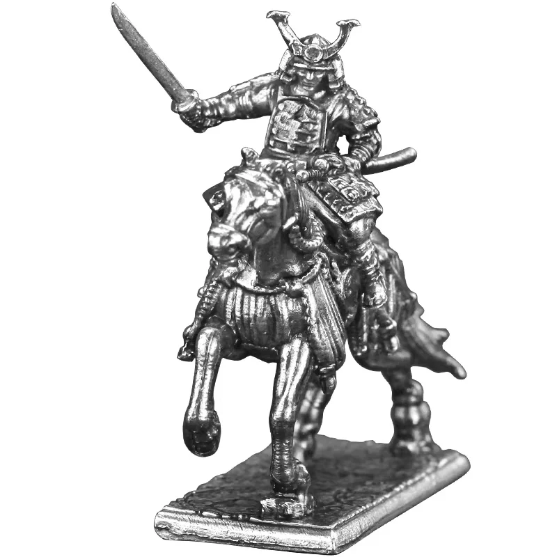 

Металлическая фигурка японского самурая-кавалериста для настольных военных игр, декор для дома и автомобиля, коллекционная военная статуэтка
