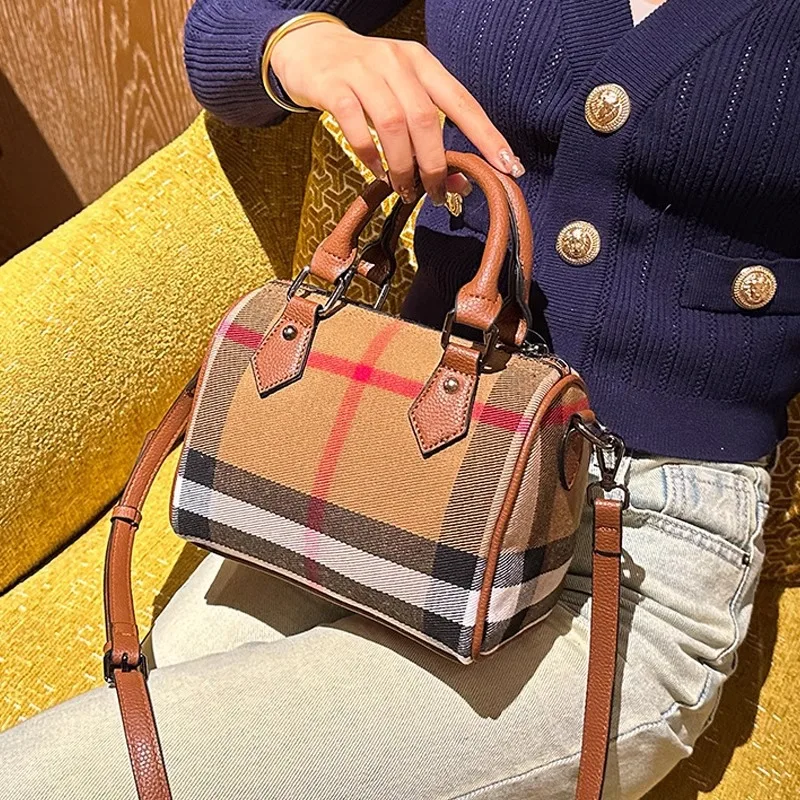 Torebka na ramię w stylu vintage ze skóry, 2025, wysokiej jakości torebka damska, modna retro listonoszka i torebka z górnym uchwytem.