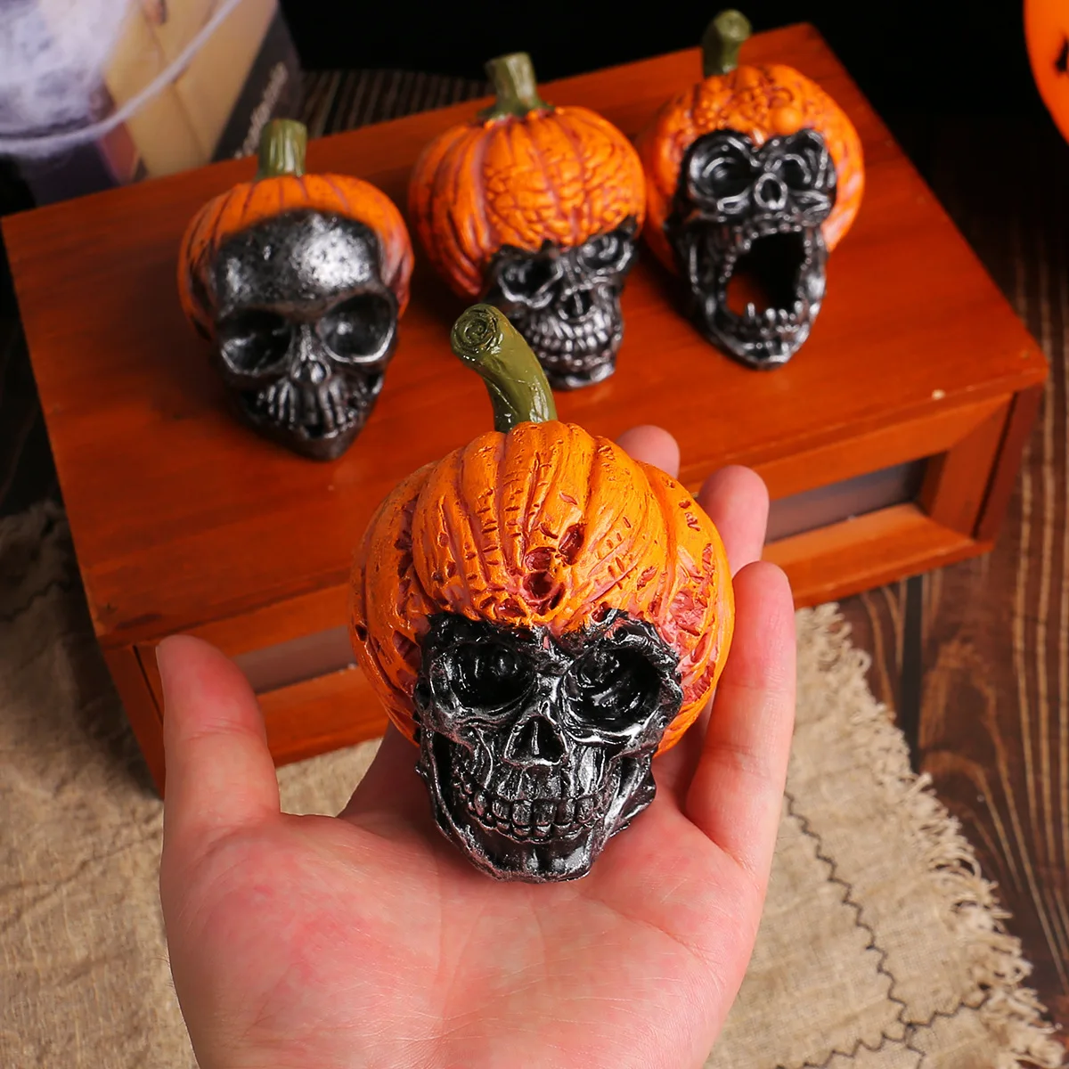 

New Halloween Skull Ornament Resin Ghost Head Pumpkin Window Desktop Scene Arrangement Props