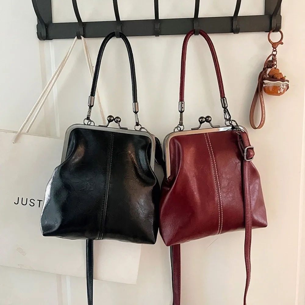 

New Retro Style Women's Handbag PU Leather Large Capacity Crossbody Bag Elegant Waterproof Clip Lock Bag for Lady Girls