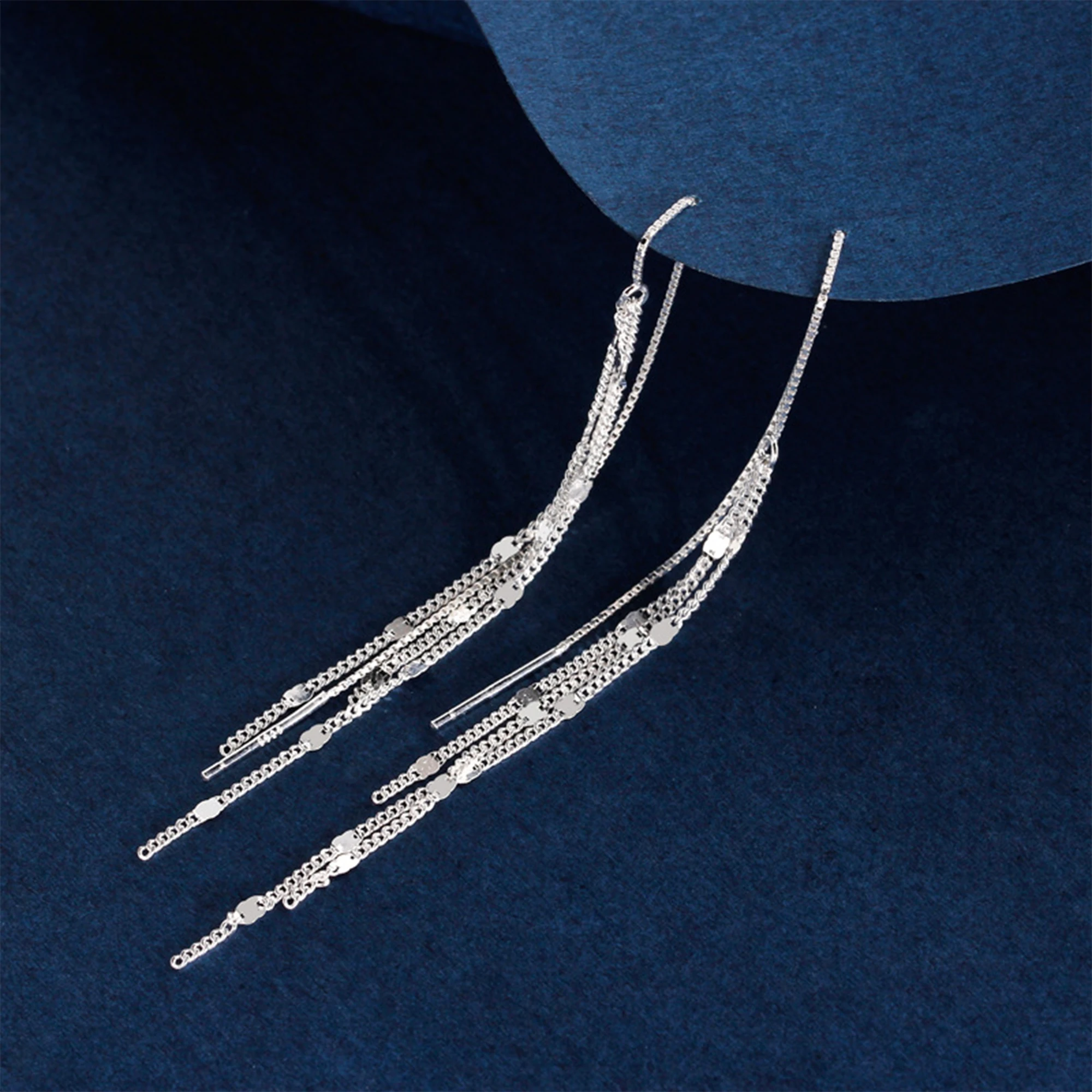 

Женские серьги с блестящей кисточкой из чистого серебра S925, простые и элегантные темпераментные серьги высокого класса с длинной цепочкой, подарок на праздник