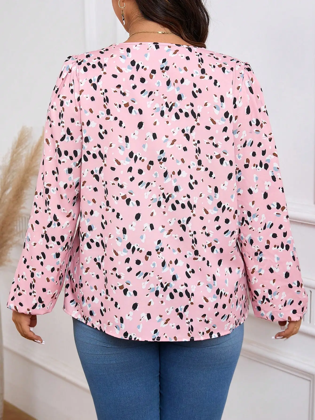 Women's Plus Size Leopard Print Blouse, Casual Notch Neck Long Sleeve Shirt, Pink Animal Print Work Top For Ladies
