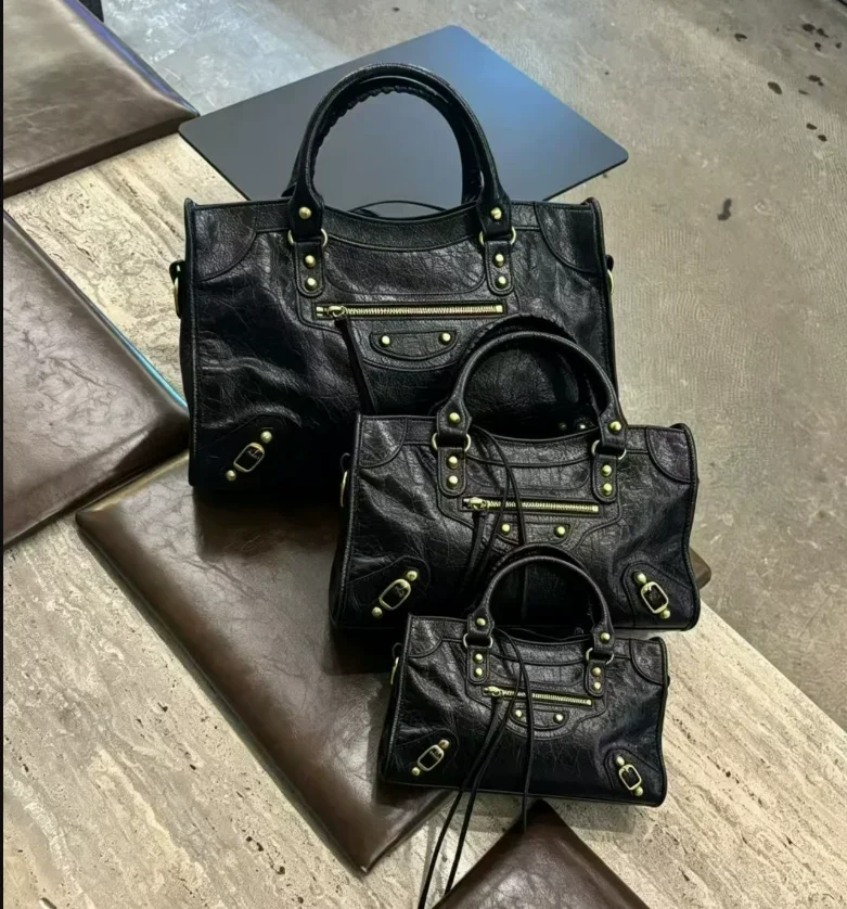 2026 Herbst- und Winter-Handtasche, Umhängetasche mit großer Kapazität, City-Motorrad-Schultertasche, Tragetasche für Damen, Luxus-Designer – Detail 2