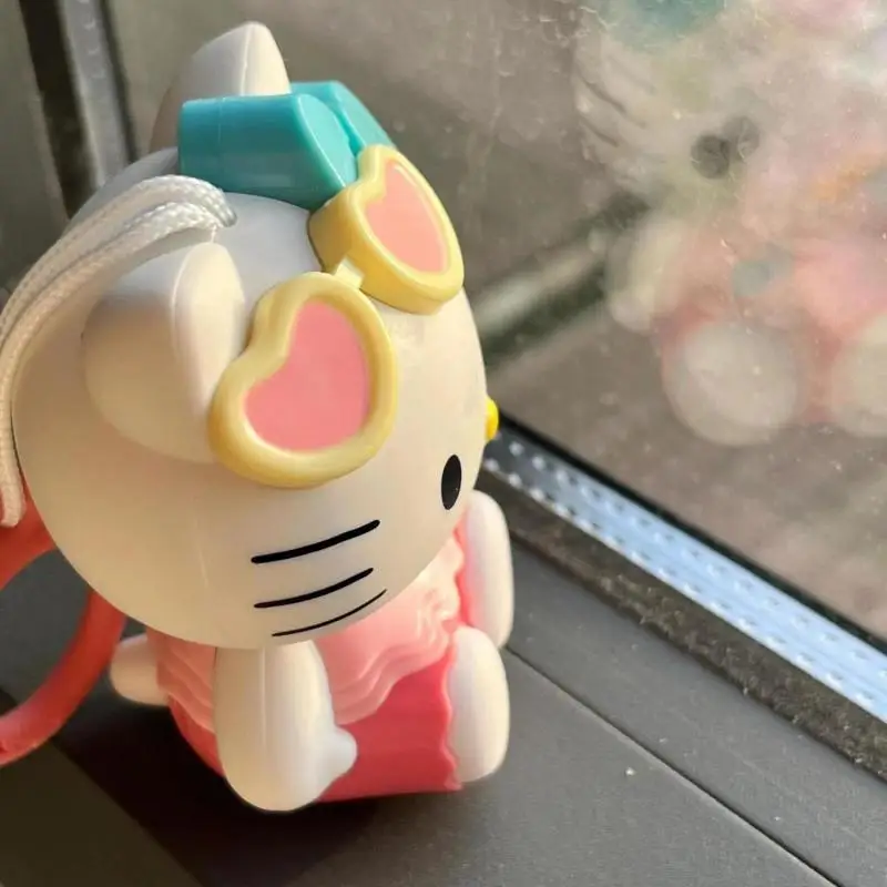 Sanrio Hello Kitty kleurveranderende sleutelhanger Kt Cat Bag Ornament Cartoon sleutelhanger verjaardag Kawaii hangende kerstverjaardagscadeaus