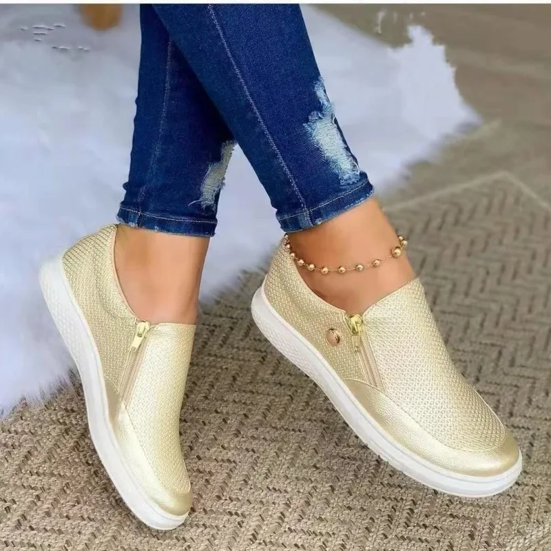 Women Shoes 2023 Fashion Round Toe Flats Loafers Female Slip on Zipper Casual Shoes Autumn Fashion Female Moccasins Plus Size 43