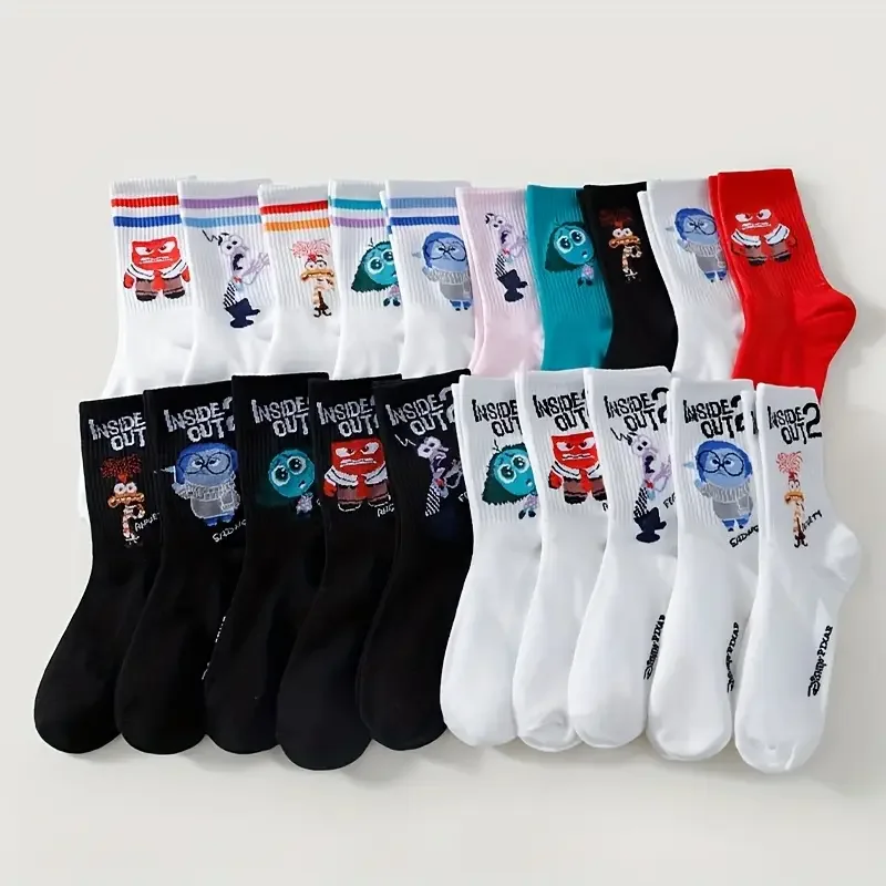 10 Pairs of Random Cartoon Socks Set Cartoon Character Round Neck Socks Soft Cotton Casual Socks Suitable for Daily Street Wear