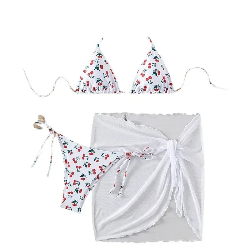 Traje de baño de 3 piezas con estampado de cereza para mujer, conjunto de Bikini con falda de malla sexy, Tanga de cintura baja, traje de baño para vacaciones en la playa, novedad de 2025