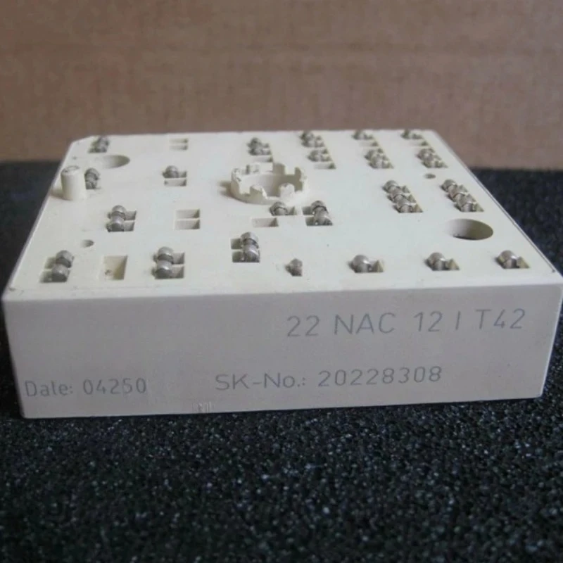 

Совершенно новый оригинальный SKIIP20NAC12IT42 SKIIP22NAC12IT42 SKIIP20NAC12IT2 SKIIP24NAB125T12 SKIIP22NAB125T12 Быстрая доставка