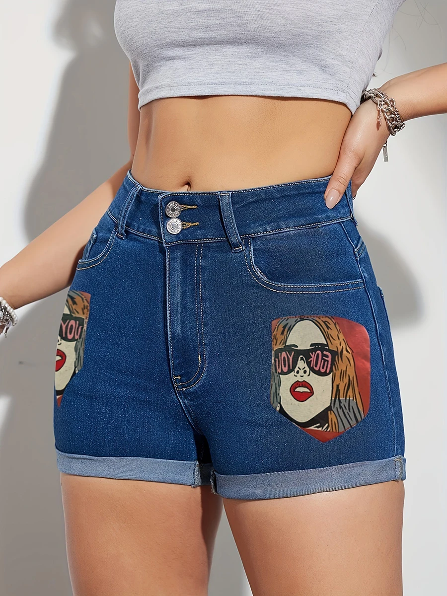 REDDACHiC, pantalones cortos vaqueros elásticos de doble botón para mujer, estampados de personajes a la moda, dobladillo con puños, bolsillos, pantalones cortos vaqueros ajustados, ropa de verano Bohemia