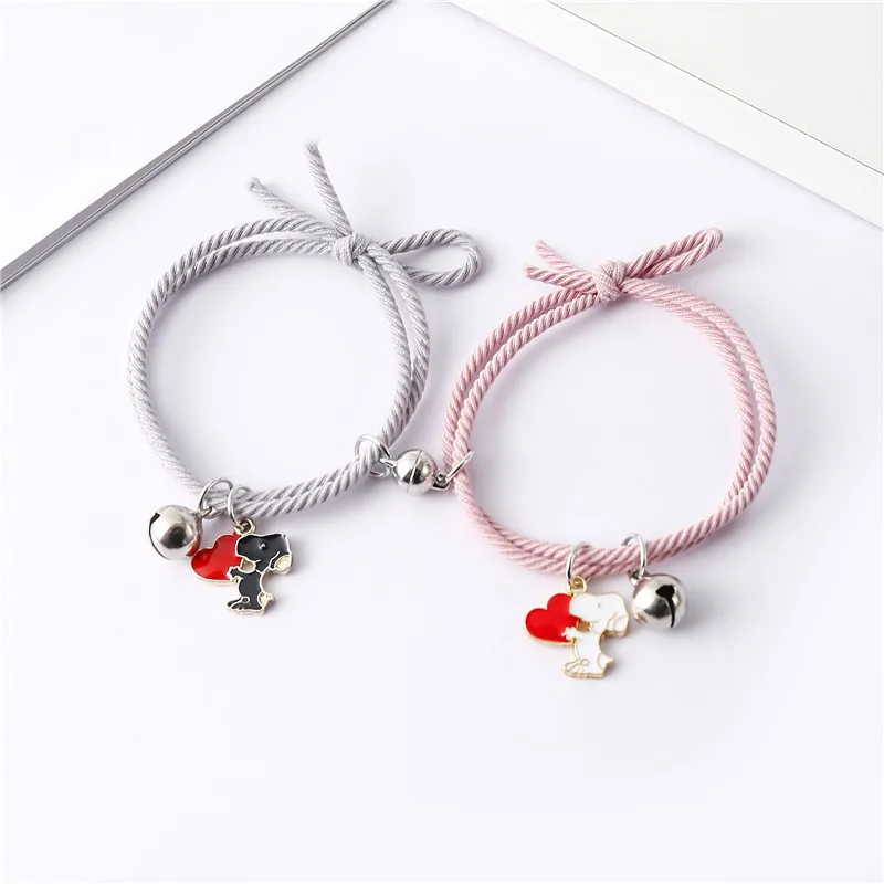 1 par de pulsera de amor de dibujos animados de Snoopy, cuerda trenzada, pulsera para pareja, regalo de cumpleaños, pulsera con campana, Funda de cuero, accesorios de joyería