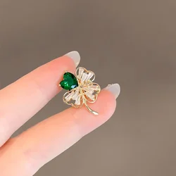 Mini Four Leaf Clover Crystal Brooch for Women Green Rhinestone Heart Shape Levaes Lapel Pin Lovers Jewelry Gifts