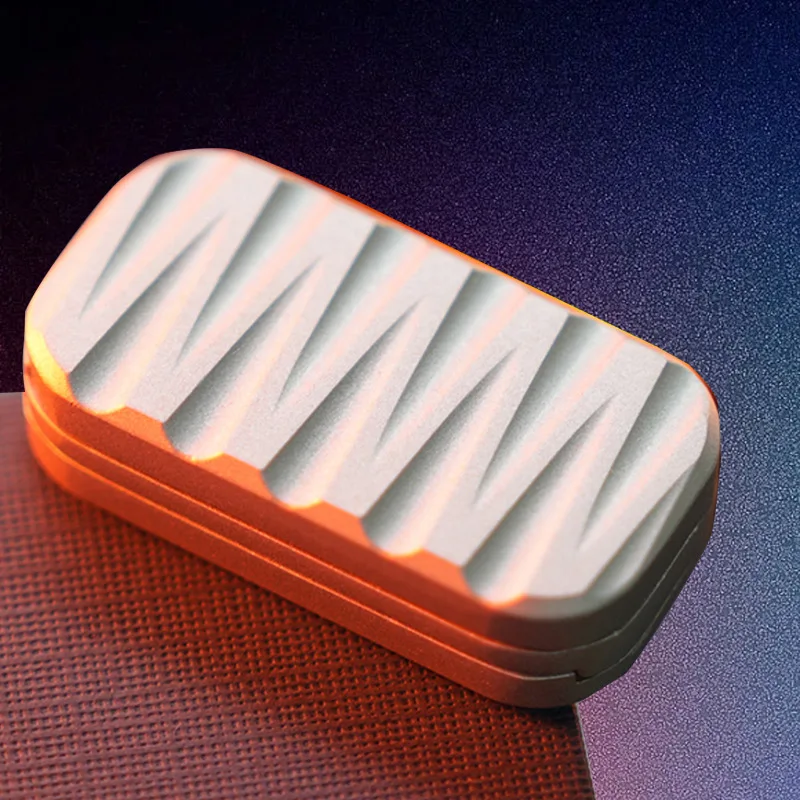 EDC دفع المتزلجون الثلاثي طبقة الميكانيكية المغناطيسي الفقرة ألعاب متململة التوحد أدهد اليد سبينر القلق الإجهاد الإغاثة اللعب