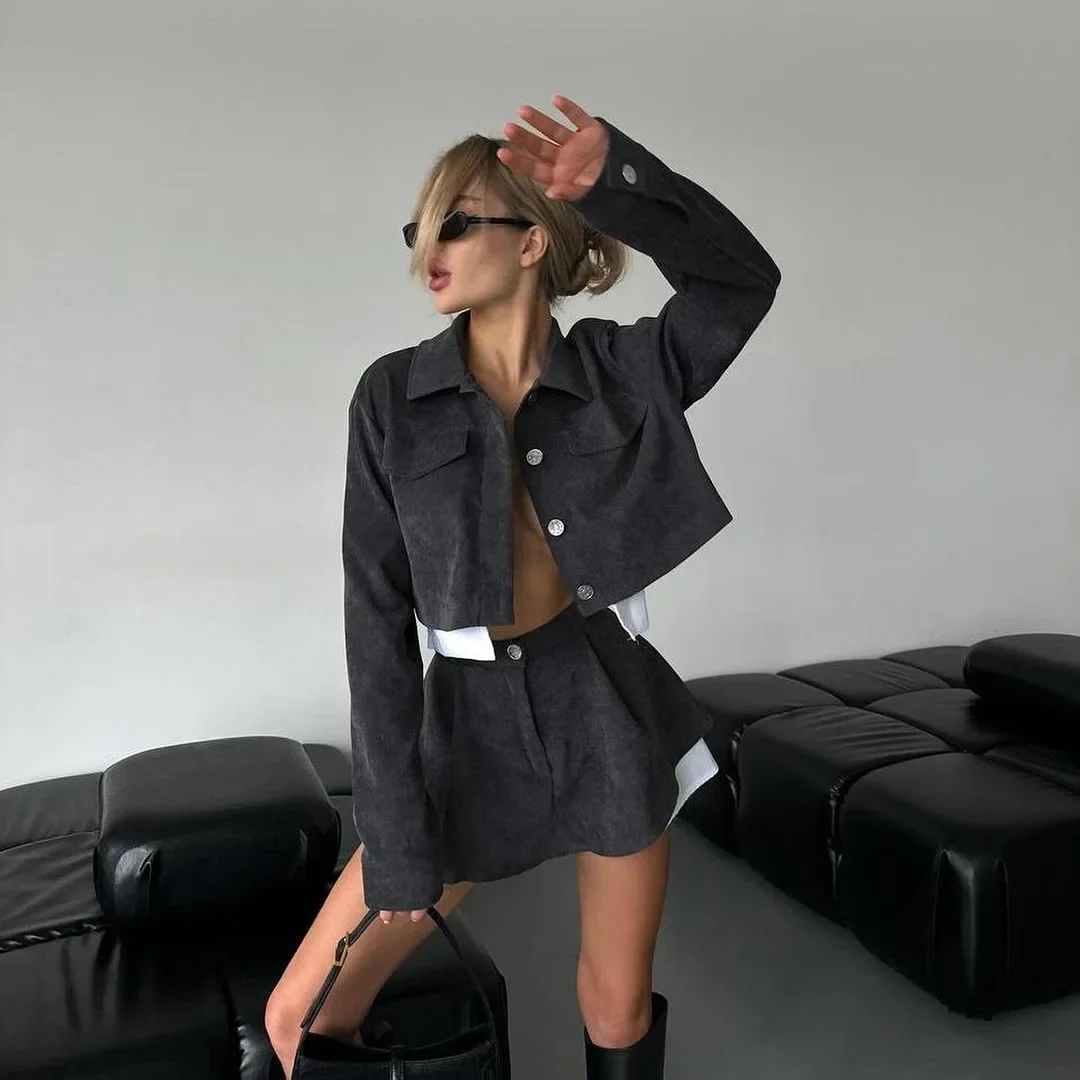 Women's Autumn and Winter Small Fragrance Exquisite Set Single-breasted Long-sleeved Cardigan Coat + Slimming Half Body Skirt