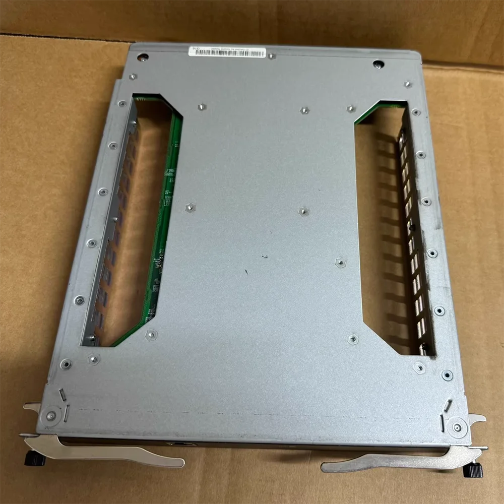 

Сетевая плата коммутатора NSQM1FAB04B0 NSQ1FAB04B0 M9006