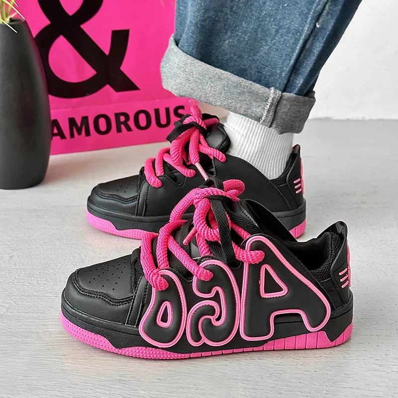 Fashion Black Pink Couples Skateboard Shoes High-Quality Lace-up Women's Sports Shoes Low-Cut Platform Men's Sneakers zapatillas