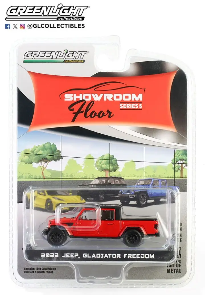 

GREENLIGHT 1:64 2023 Jeep Gladiator Freedom - Red 68050-B Collection die cast alloy car model decoration gift